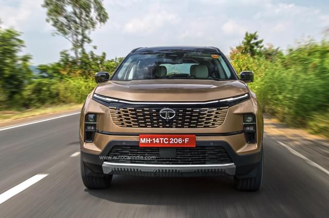 Tata Safari facelift review: Flagship SUV goes more upmar...
